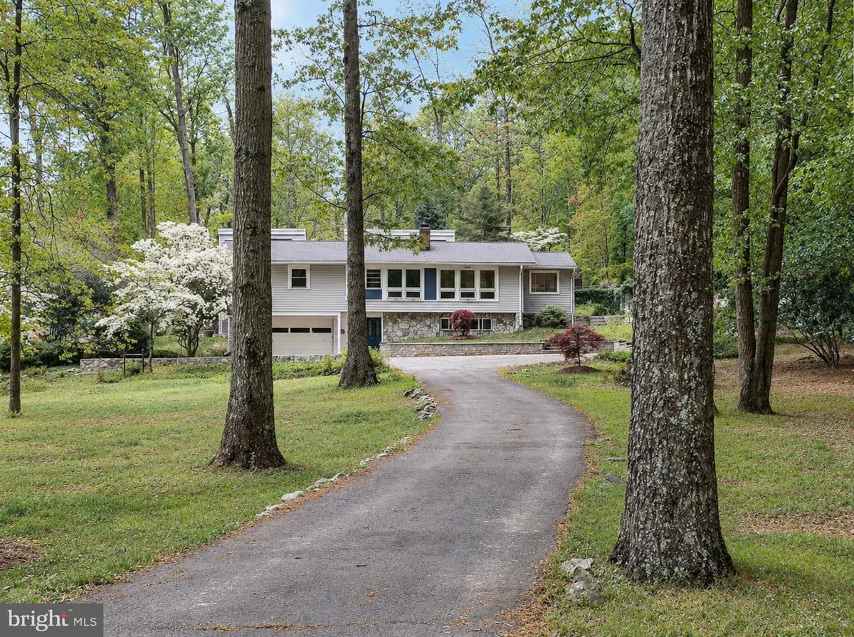 3713 Highland Pl, Fairfax, VA 22033 - #1