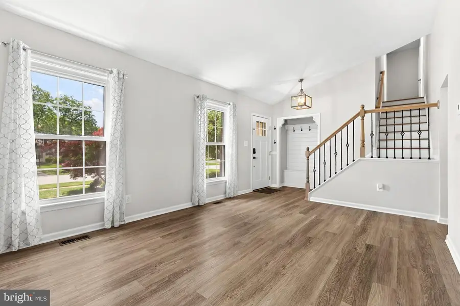 6200 Franconia Forest Ct, Alexandria, VA 22310 - #2