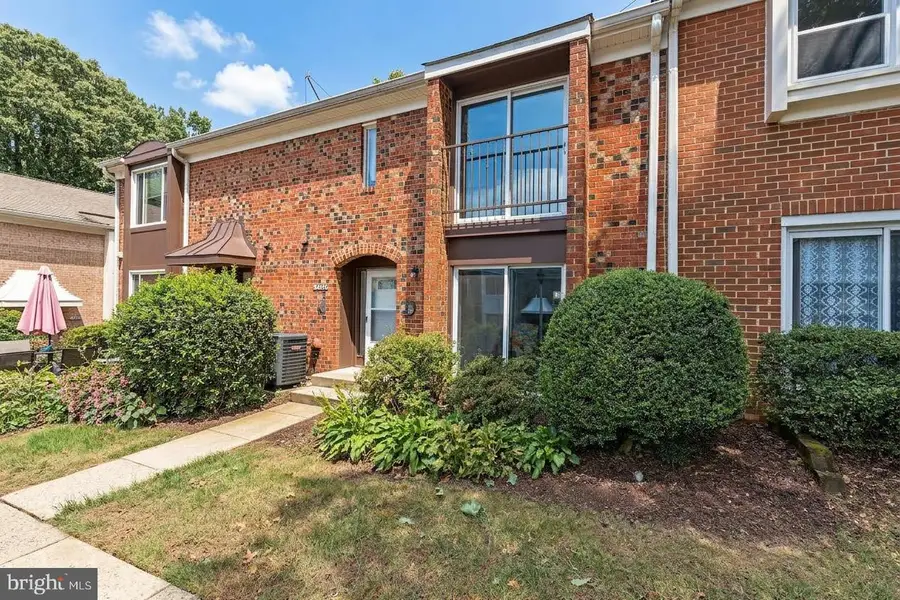 3743 Persimmon Cir, Fairfax, VA 22031 - #2