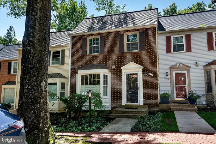8227 Goldstream Ct, Vienna, VA 22182 - #2