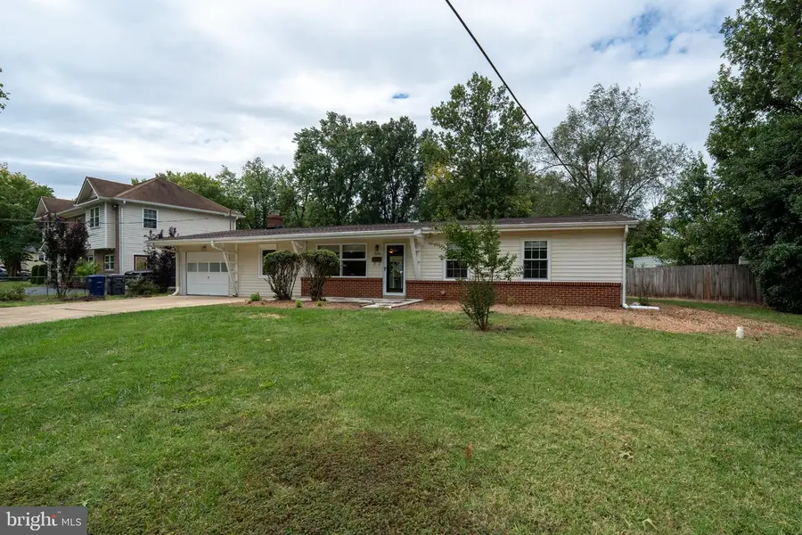 8114 Norwood Dr, Alexandria, VA 22309 - #2