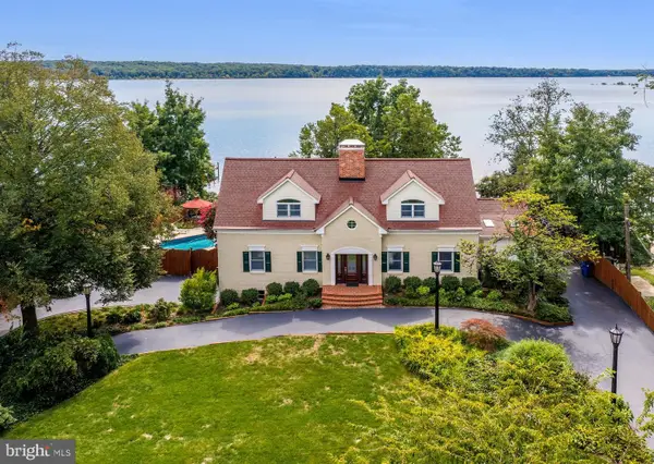 5717 River Dr, LORTON, VA 22079