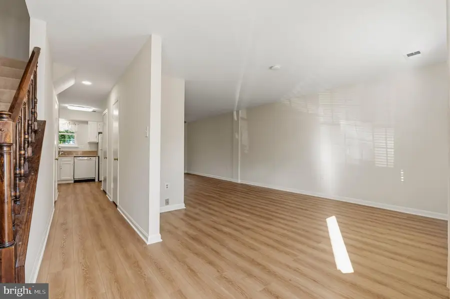 2836 Lester Lee Ct, Falls Church, VA 22042 - #3