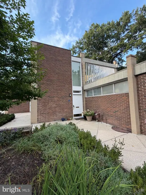 11547 Maple Ridge Rd, RESTON, VA 20190