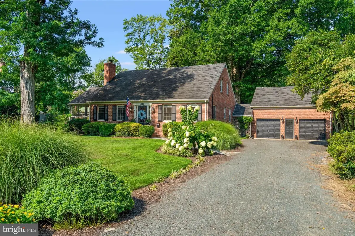 6422 Boulevard Vw, Alexandria, VA 22307 - #1