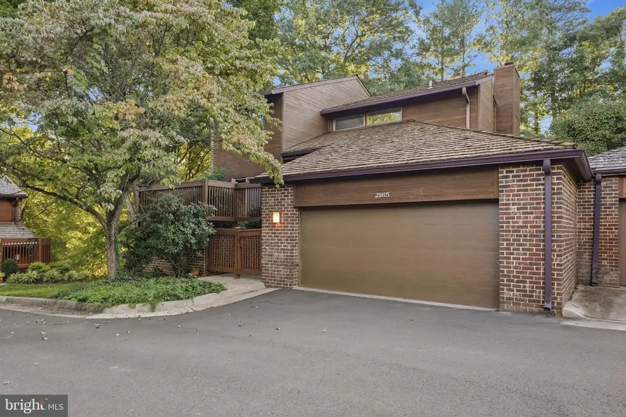 2165 Cabots Point Ln, Reston, VA 20191 - #2