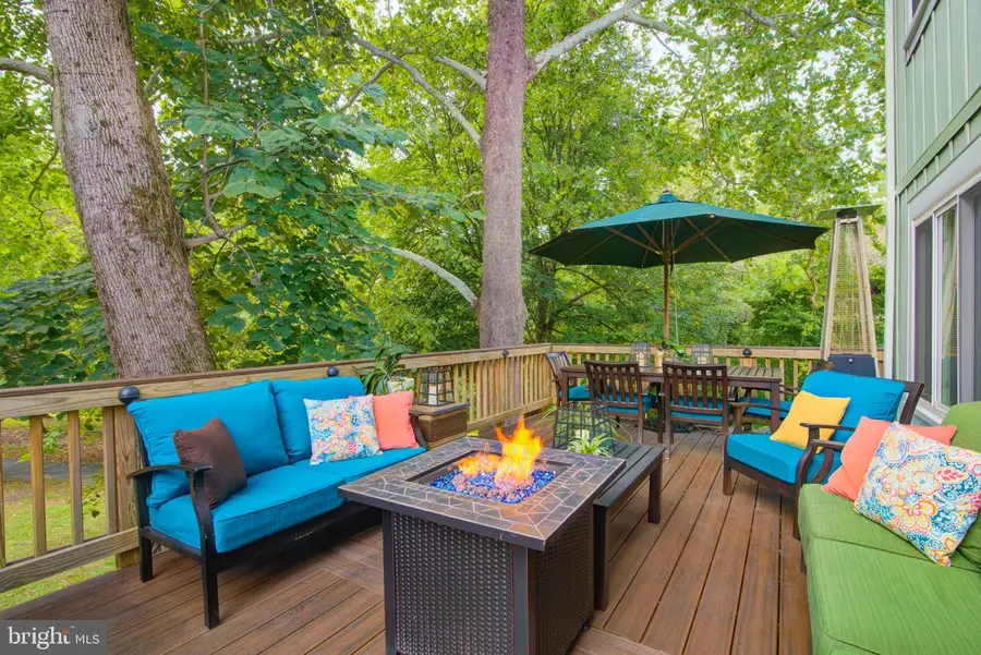 1442 Yellowwood Ct, Reston, VA 20190 - #2