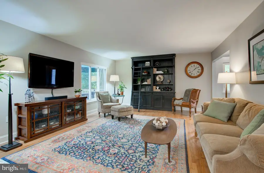 1442 Yellowwood Ct, Reston, VA 20190 - #3
