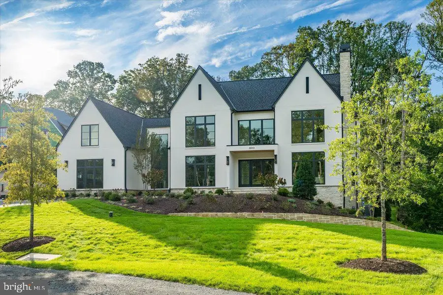 800 Falls Farm Ct, Great Falls, VA 22066 - #2