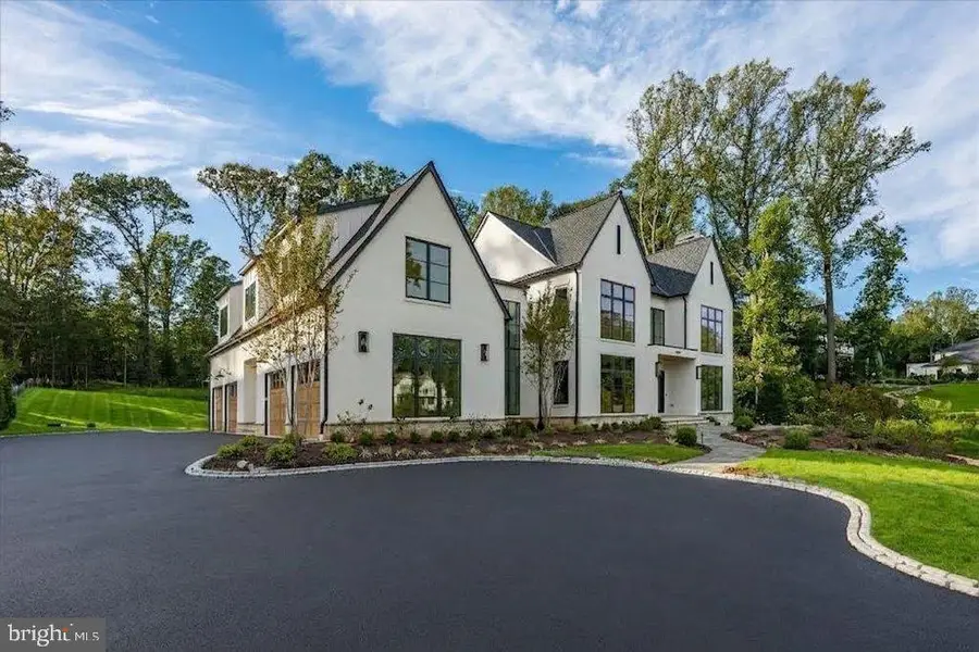 800 Falls Farm Ct, Great Falls, VA 22066 - #3
