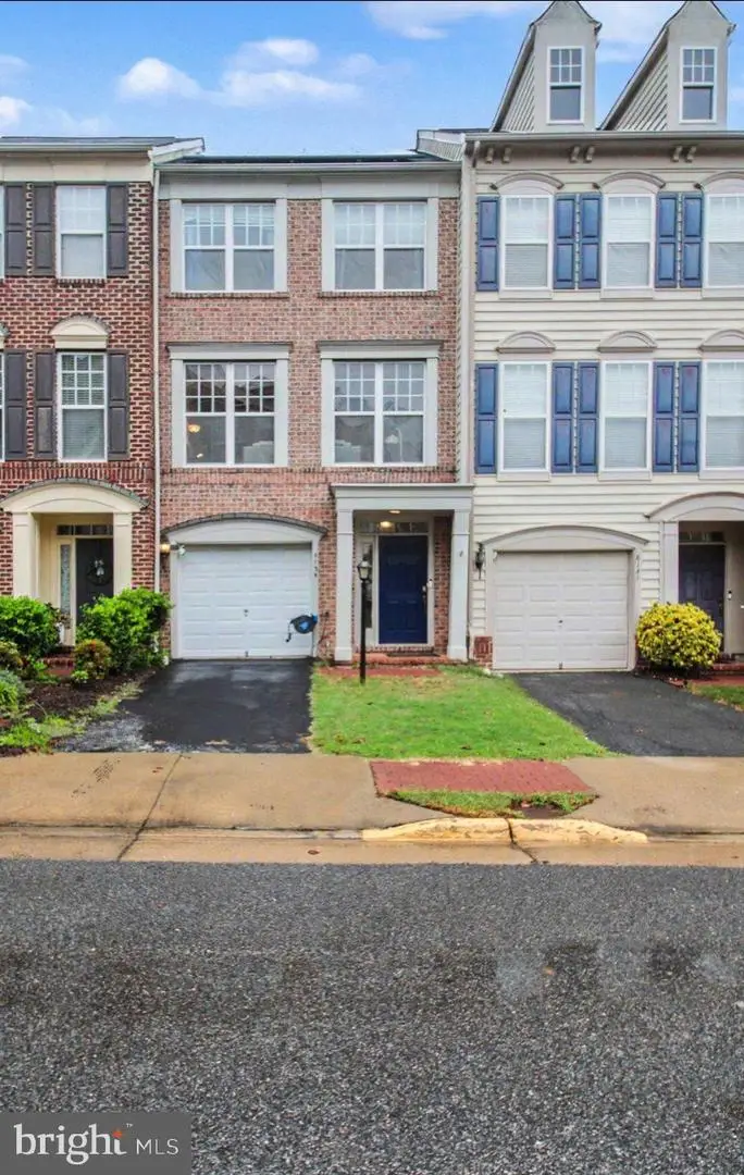 8139 Dove Cottage Ct, Lorton, VA 22079 - #2