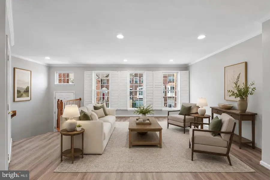 5642 Governors Pond Cir, Alexandria, VA 22310 - #2