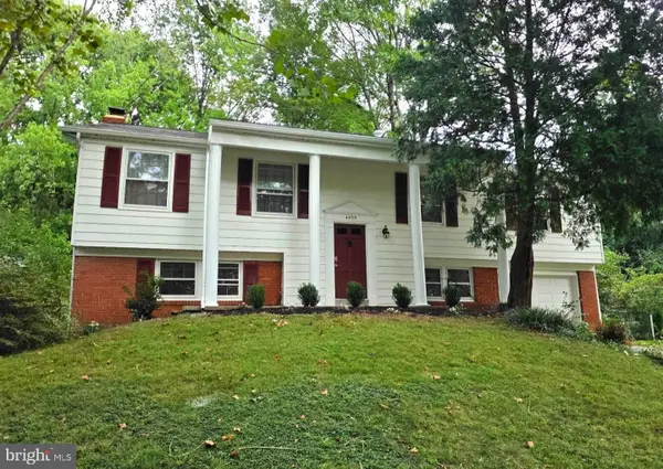 4305 Markwood Ln, FAIRFAX, VA 22033