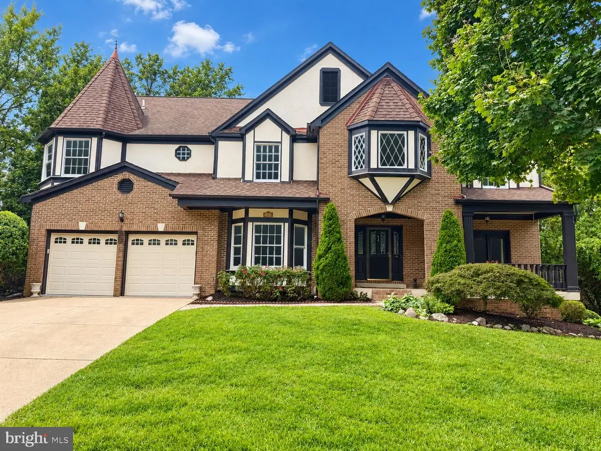 5352 Anvil Ct, Fairfax, VA 22030 - #1