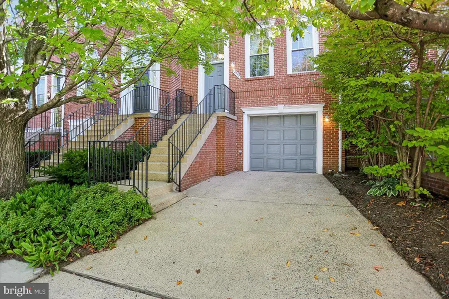 12029 Edgemere Cir, Reston, VA 20190 - #2