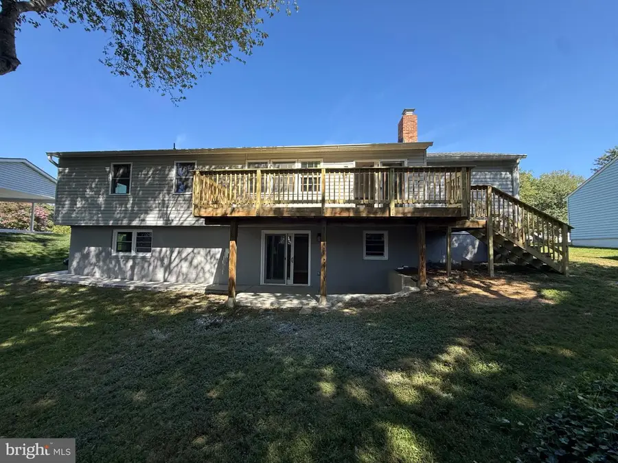 7907 Colorado Springs Dr, Springfield, VA 22153 - #3