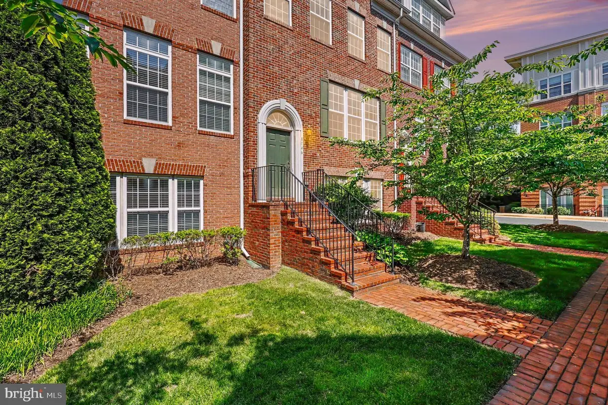 8046 Reserve Way, Vienna, VA 22182 - #1