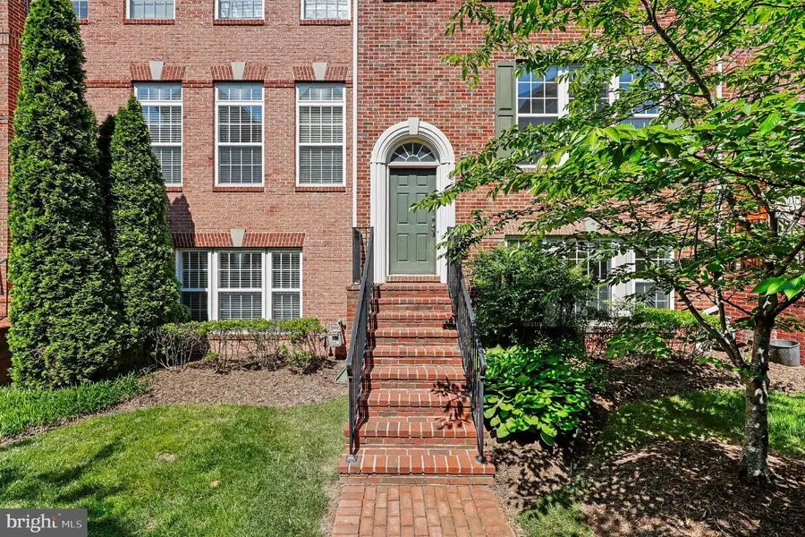 8046 Reserve Way, Vienna, VA 22182 - #2
