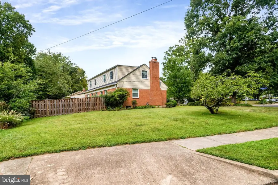 8718 Waterford Rd, Alexandria, VA 22308 - #3