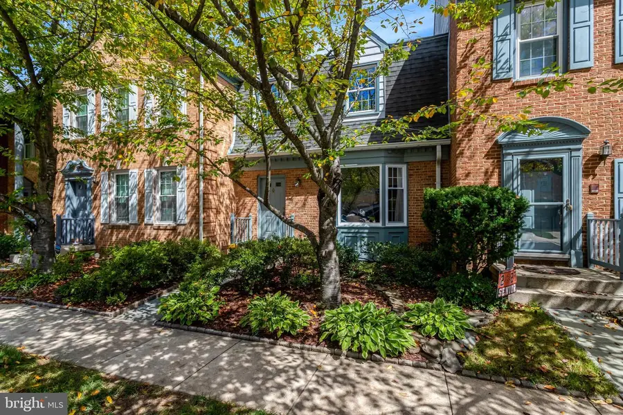 5928 Wescott Hills Way, Alexandria, VA 22315 - #2