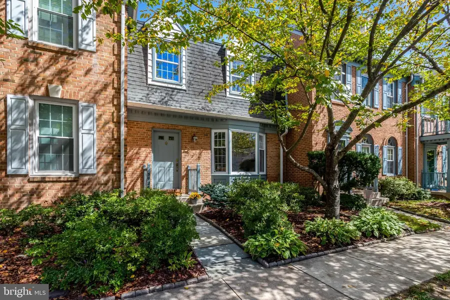 5928 Wescott Hills Way, Alexandria, VA 22315 - #3