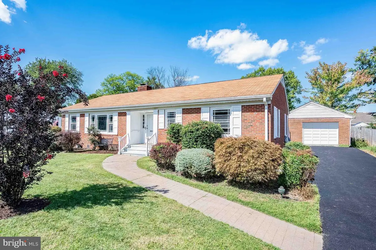 3228 Groveton St, Alexandria, VA 22306 - #1