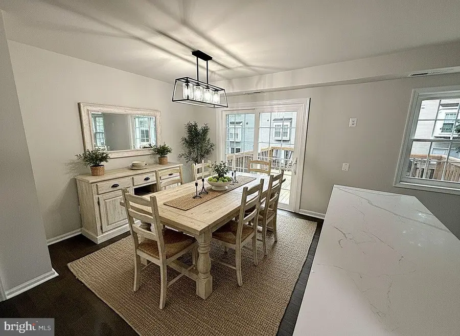 5305 Anchor Ct, Fairfax, VA 22032 - #3