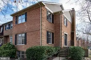 8265 Cedar Landing Ct, Alexandria, VA 22306 - #1