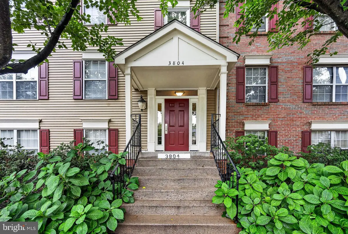 3804 Green Ridge Ct #102, Fairfax, VA 22033 - #1
