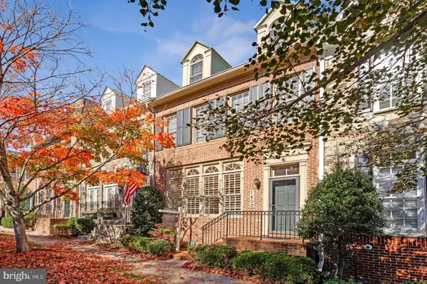 1402 Harvest Crossing Dr, MCLEAN, VA 22101