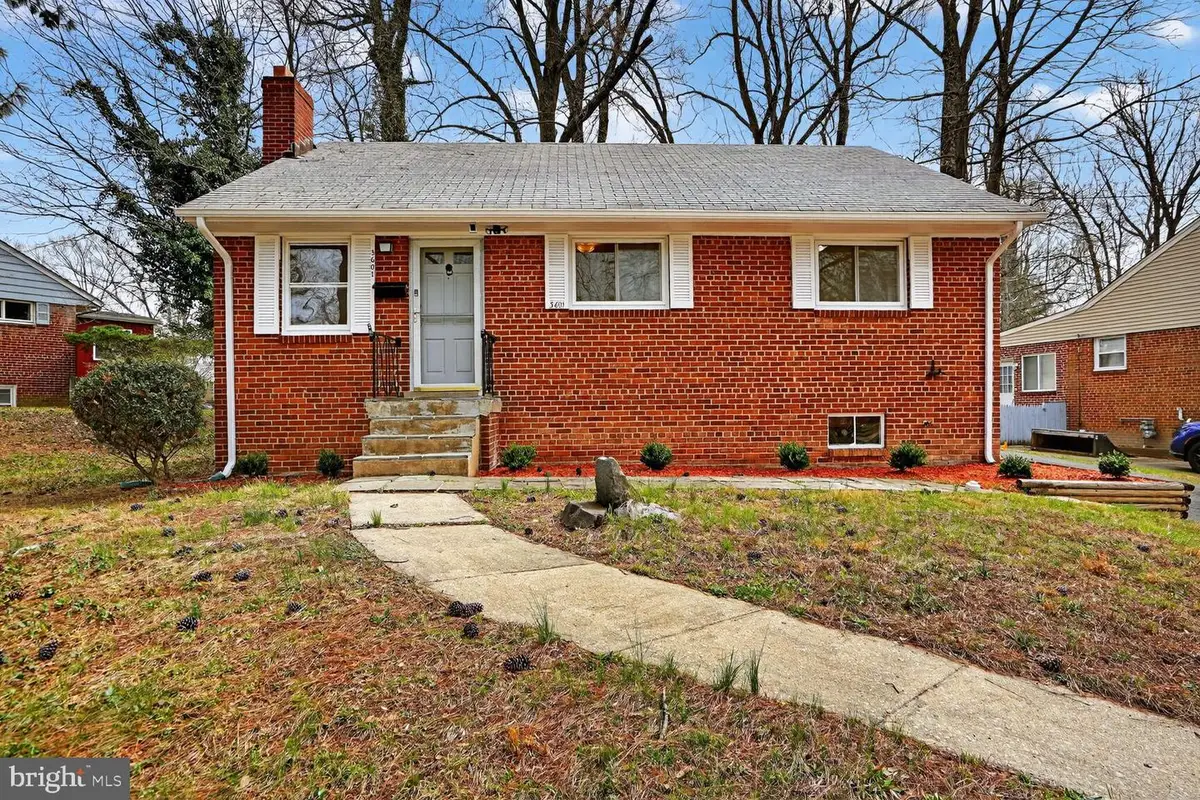 3601 Crest Dr, Annandale, VA 22003 - #1
