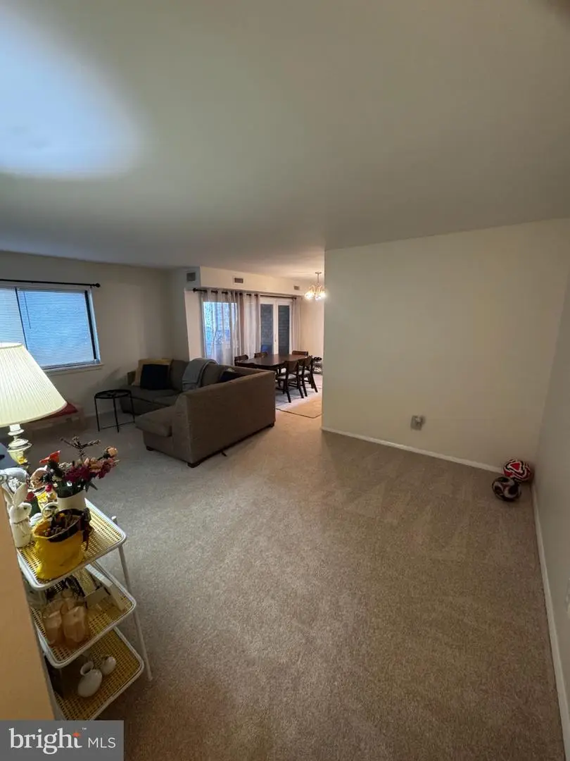 8000 Chanute Pl #4, Falls Church, VA 22042 - #3