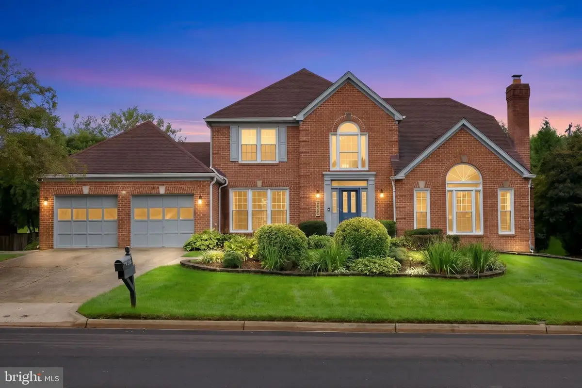 5808 Hampton Forest Way, Fairfax, VA 22030 - #1