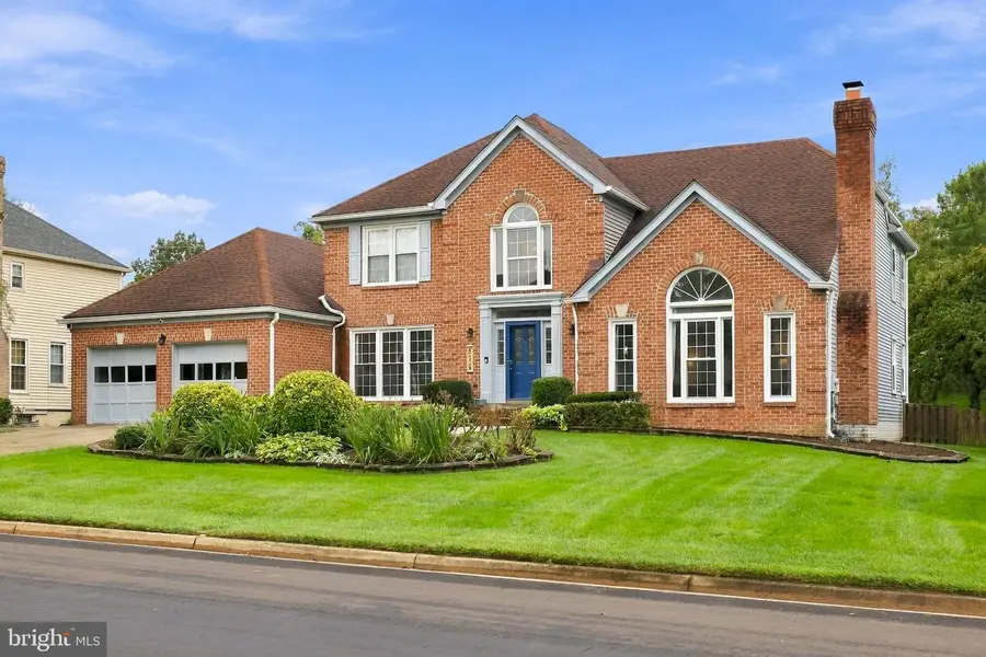 5808 Hampton Forest Way, Fairfax, VA 22030 - #2