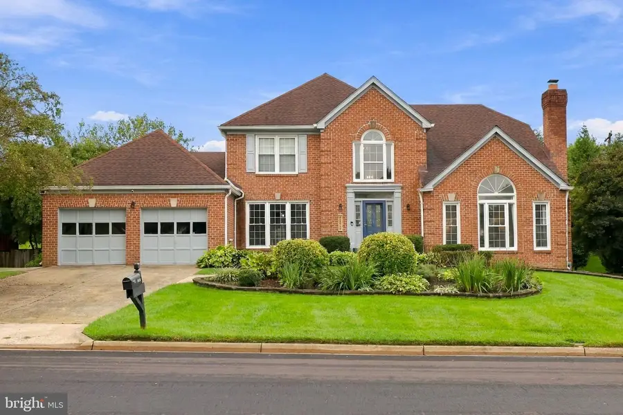 5808 Hampton Forest Way, Fairfax, VA 22030 - #3