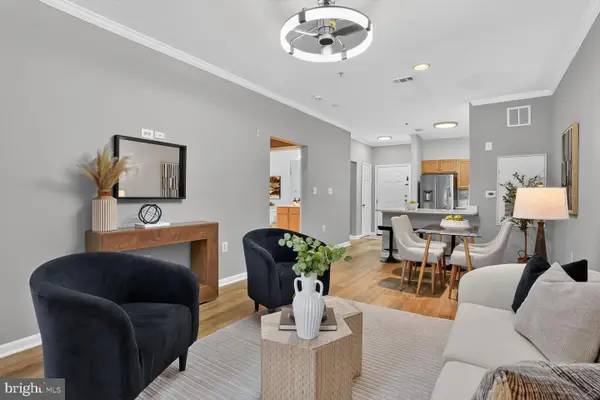 5172 William Colin Ct #a, CENTREVILLE, VA 20120