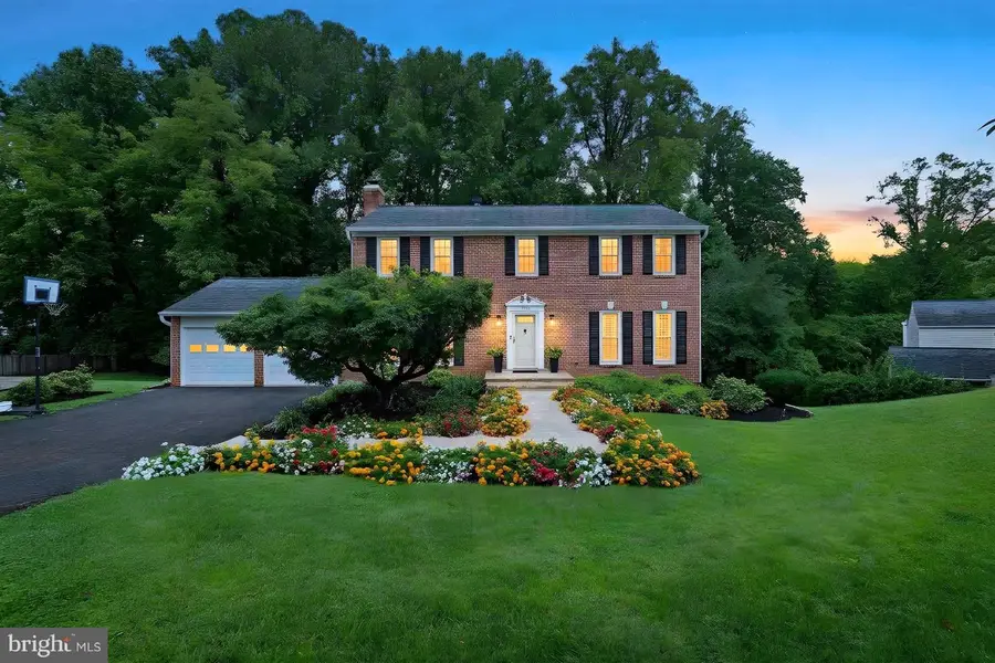 7712 Lear Rd, McLean, VA 22102 - #2