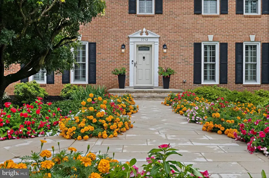 7712 Lear Rd, McLean, VA 22102 - #3