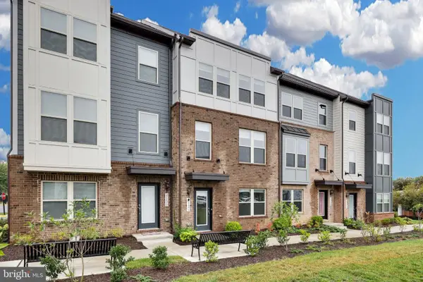 2128 Glacier Rd, HERNDON, VA 20170