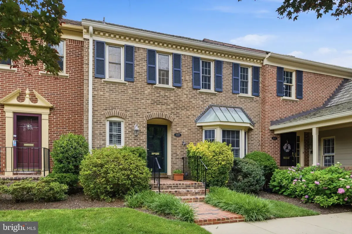 6659 Madison Mclean Dr N, McLean, VA 22101 - #1