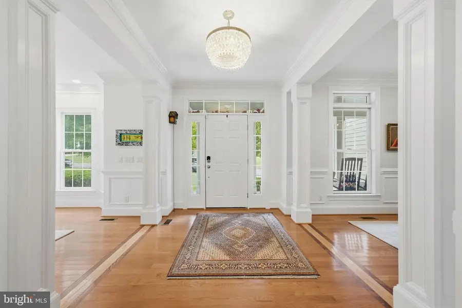 914 Plum St Sw, Vienna, VA 22180 - #3