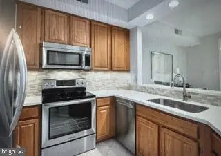 6974 Ellingham Cir #d, Alexandria, VA 22315 - #3
