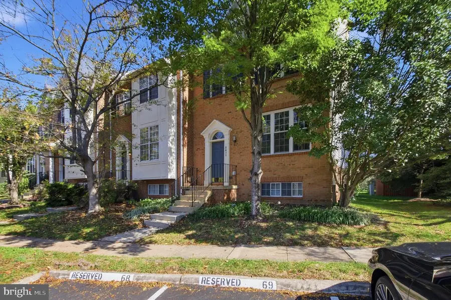2411 Fieldcreek Dr, Herndon, VA 20171 - #2