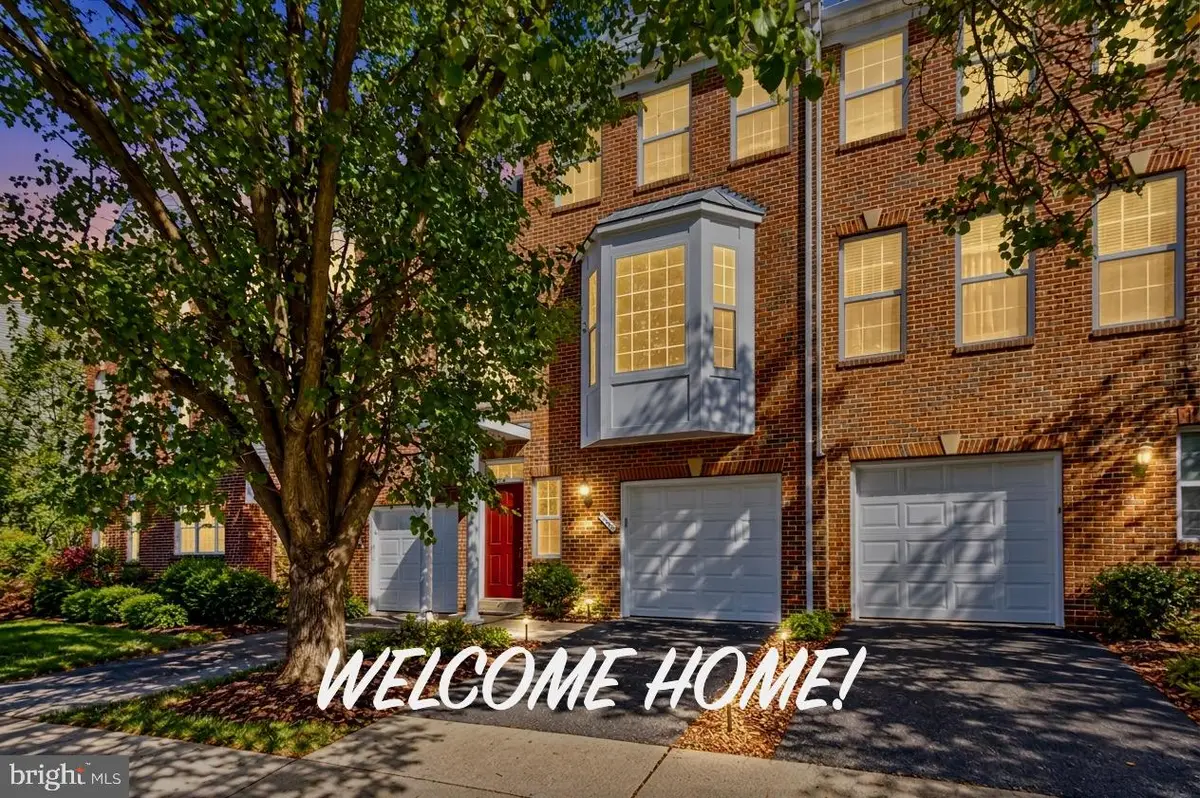2560 James Madison Cir, Herndon, VA 20171 - #1