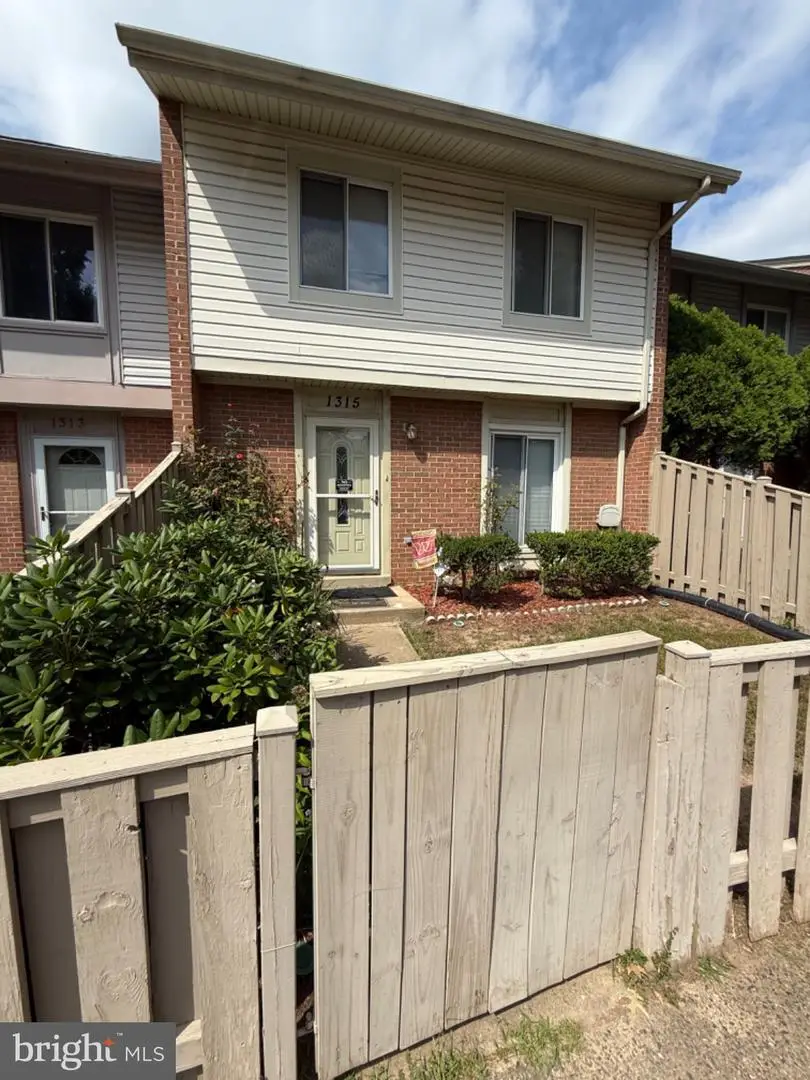 1315 Springtide Pl, Herndon, VA 20170 - #2