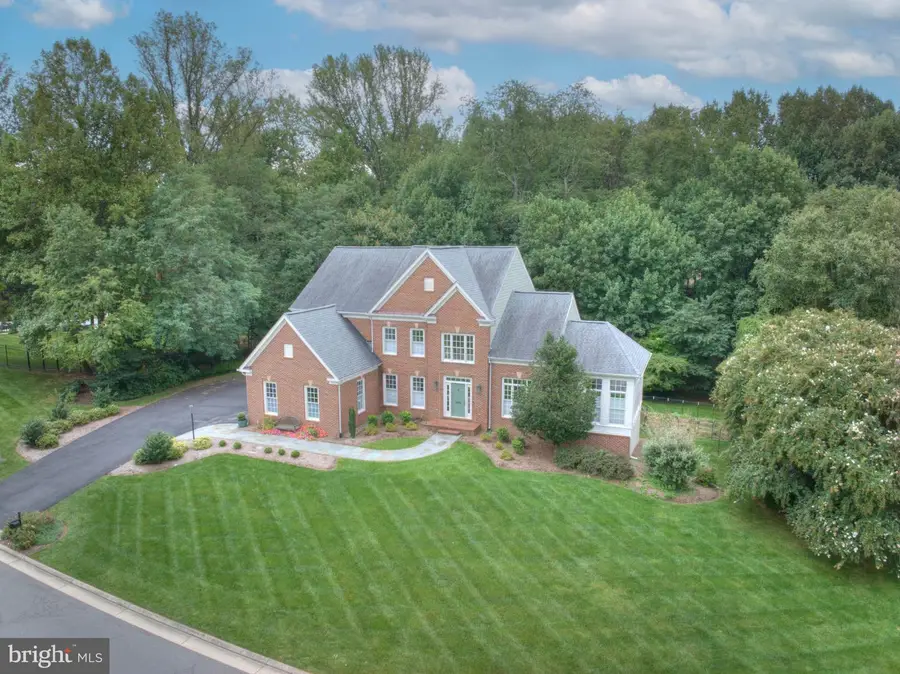 11689 Caris Glenne Dr, Herndon, VA 20170 - #3