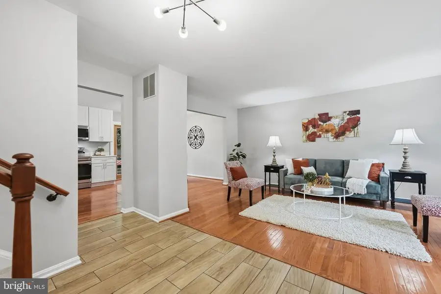6364 Buffie Ct, Burke, VA 22015 - #2