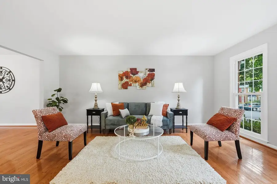 6364 Buffie Ct, Burke, VA 22015 - #3