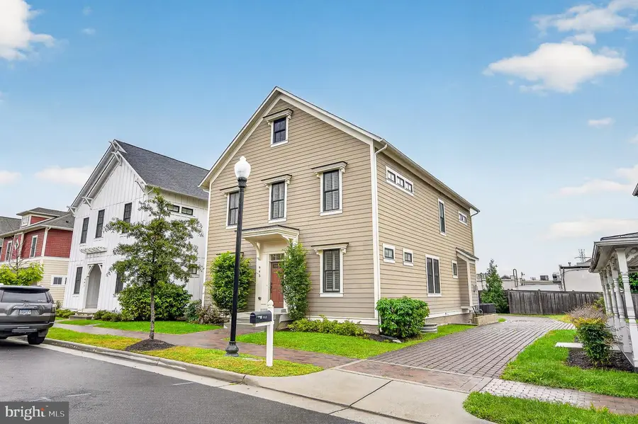 643 Jefferson St, Herndon, VA 20170 - #2