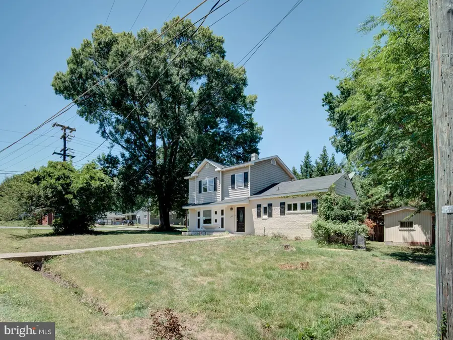 2508 Fleming St, Alexandria, VA 22306 - #3